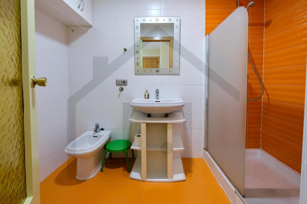 Loft En Oviedo - Ideal Para 3 Personas Kültér fotó